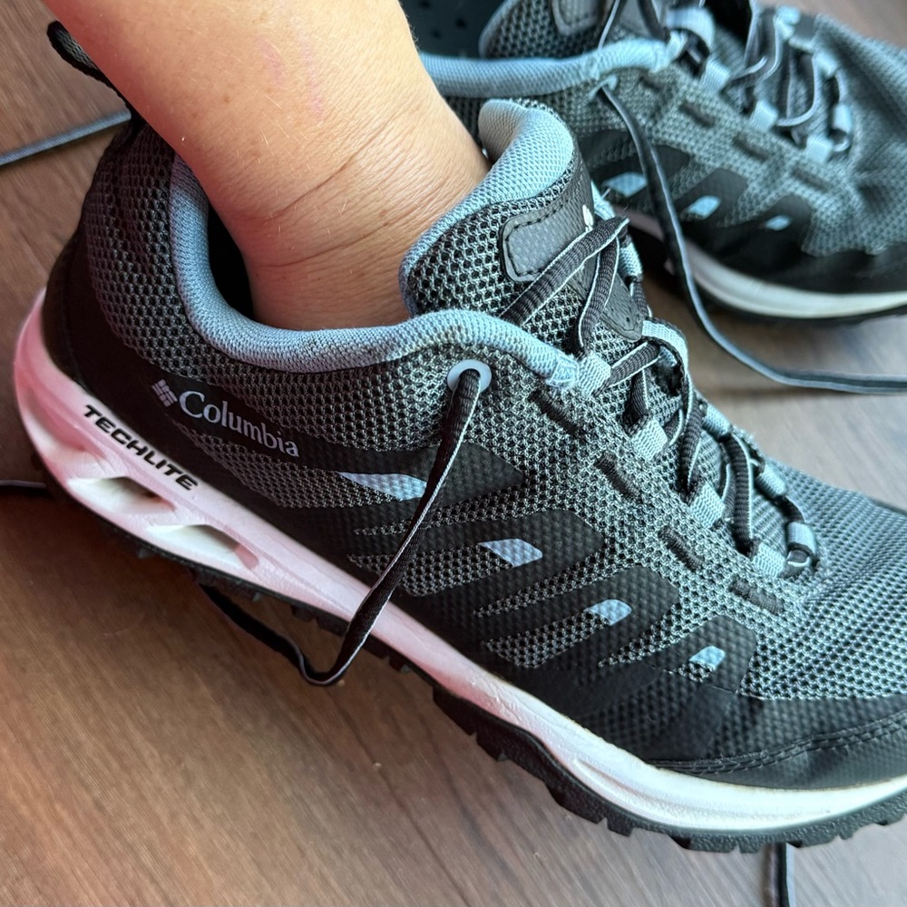 Columbia Vapor Vent BL4524010 Outdoors Hiking Athletic Shoes Womens Size 8